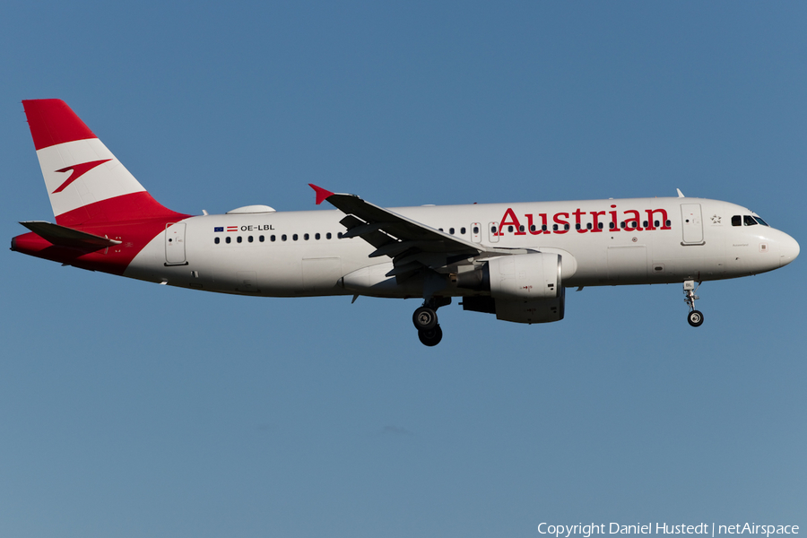 Austrian Airlines Airbus A320-211 (OE-LBL) | Photo 410925