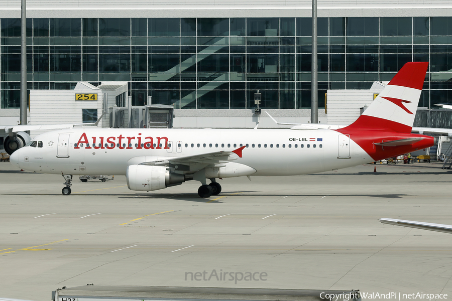 Austrian Airlines Airbus A320-211 (OE-LBL) | Photo 588087