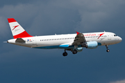 Austrian Airlines Airbus A320-214 (OE-LBN) at  London - Heathrow, United Kingdom