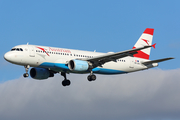 Austrian Airlines Airbus A320-214 (OE-LBO) at  London - Heathrow, United Kingdom