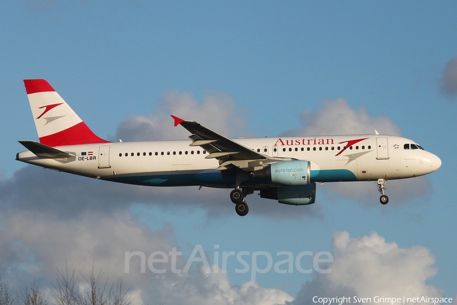 Austrian Airlines Airbus A320-214 (OE-LBR) | Photo 105810