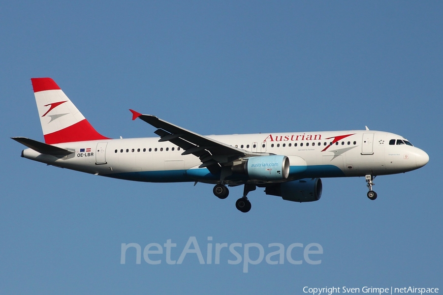 Austrian Airlines Airbus A320-214 (OE-LBR) | Photo 28912