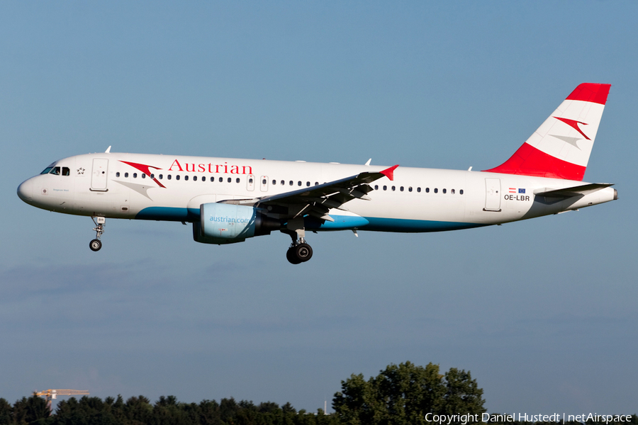 Austrian Airlines Airbus A320-214 (OE-LBR) | Photo 489236