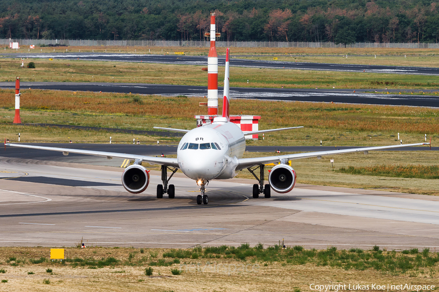 Austrian Airlines Airbus A320-214 (OE-LBR) | Photo 381368