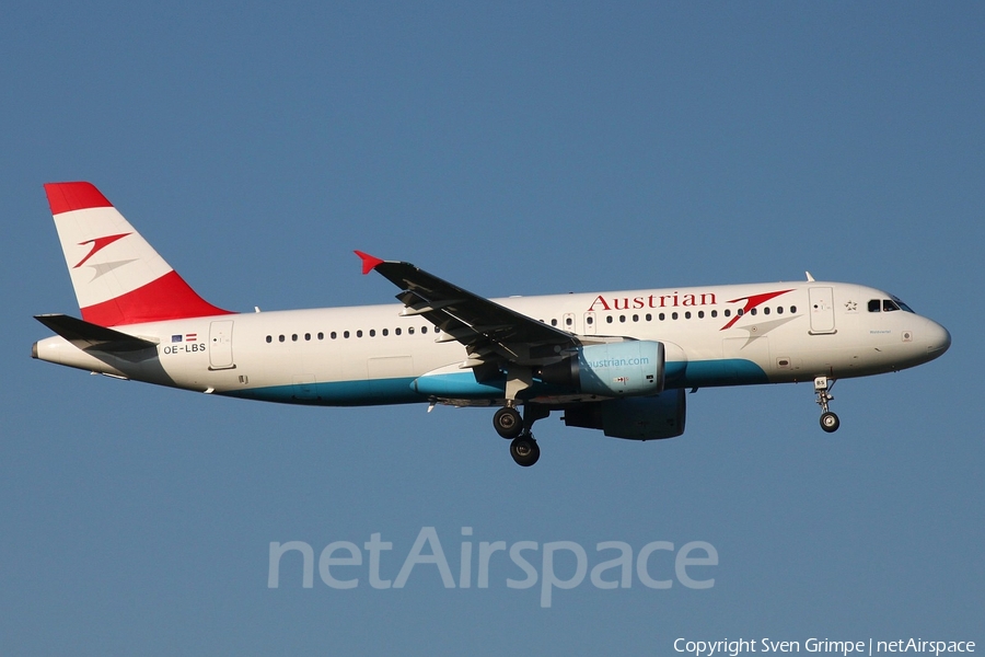 Austrian Airlines Airbus A320-214 (OE-LBS) | Photo 117958