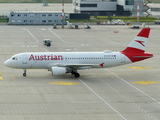 Austrian Airlines Airbus A320-214 (OE-LBT) at  Berlin Brandenburg, Germany
