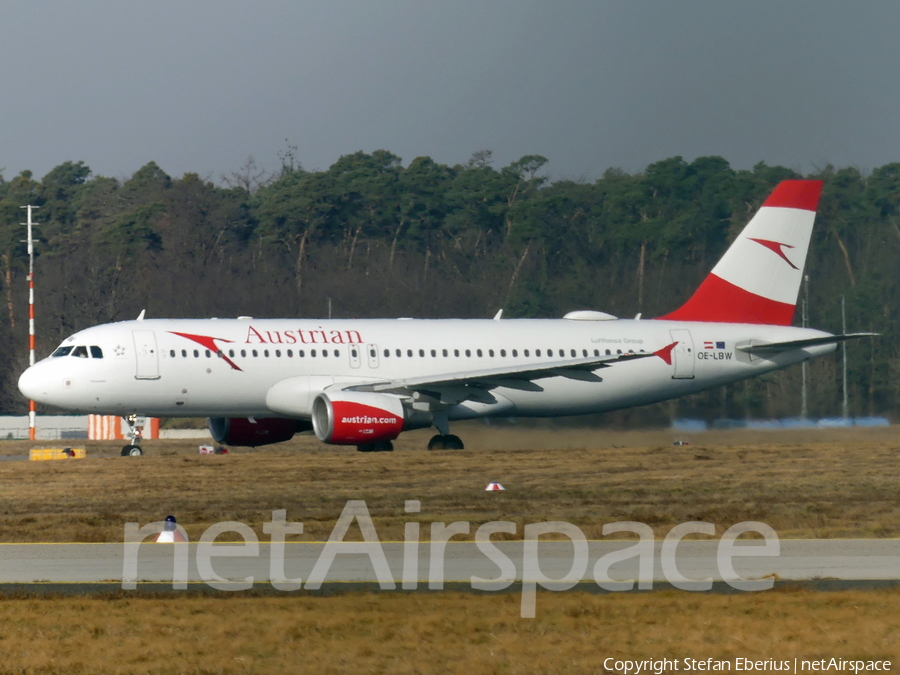 Austrian Airlines Airbus A320-214 (OE-LBW) | Photo 432064