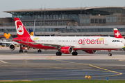 Air Berlin (Niki) Airbus A321-211 (OE-LCC) at  Hamburg - Fuhlsbuettel (Helmut Schmidt), Germany