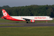 Air Berlin (Niki) Airbus A321-211 (OE-LCE) at  Hamburg - Fuhlsbuettel (Helmut Schmidt), Germany