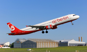 Air Berlin (Niki) Airbus A321-211 (OE-LCE) at  Hamburg - Fuhlsbuettel (Helmut Schmidt), Germany