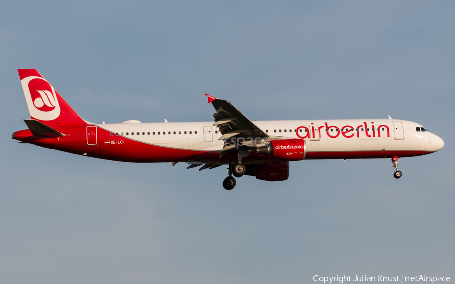 Air Berlin (Niki) Airbus A321-211 (OE-LCI) | Photo 171051