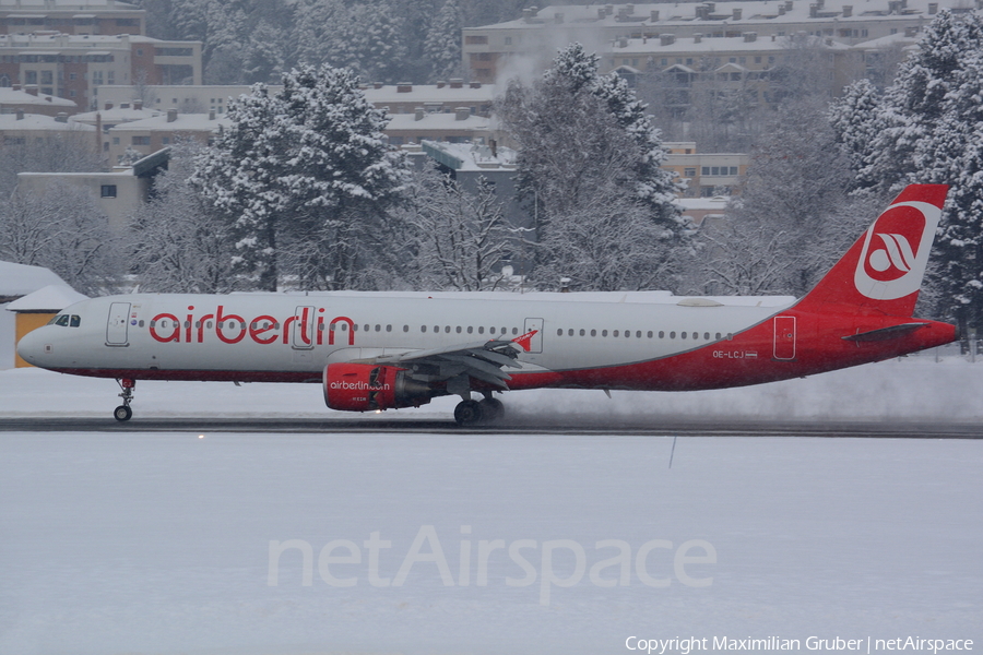 Air Berlin (Niki) Airbus A321-211 (OE-LCJ) | Photo 142036