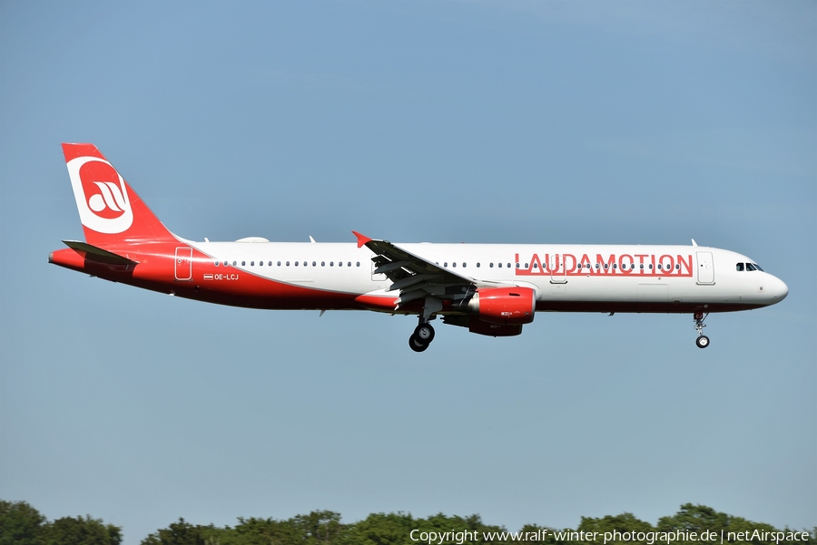 LaudaMotion Airbus A321-211 (OE-LCJ) | Photo 385954