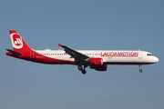 LaudaMotion Airbus A321-211 (OE-LCJ) at  Hamburg - Fuhlsbuettel (Helmut Schmidt), Germany