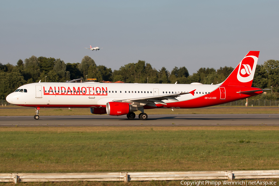 LaudaMotion Airbus A321-211 (OE-LCJ) | Photo 267359