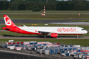 Air Berlin (Niki) Airbus A321-211 (OE-LCJ) at  Hamburg - Fuhlsbuettel (Helmut Schmidt), Germany