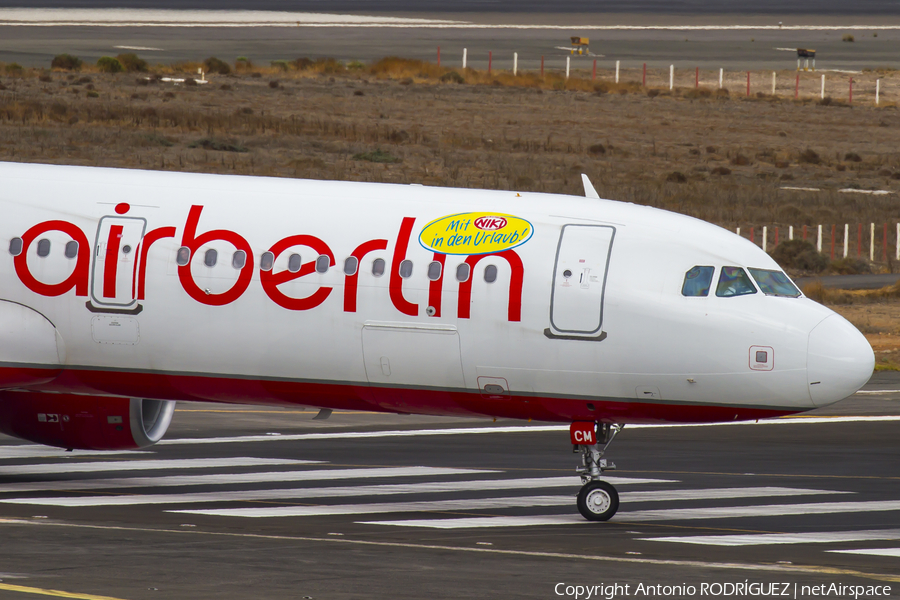 Air Berlin (Niki) Airbus A321-211 (OE-LCM) | Photo 195134