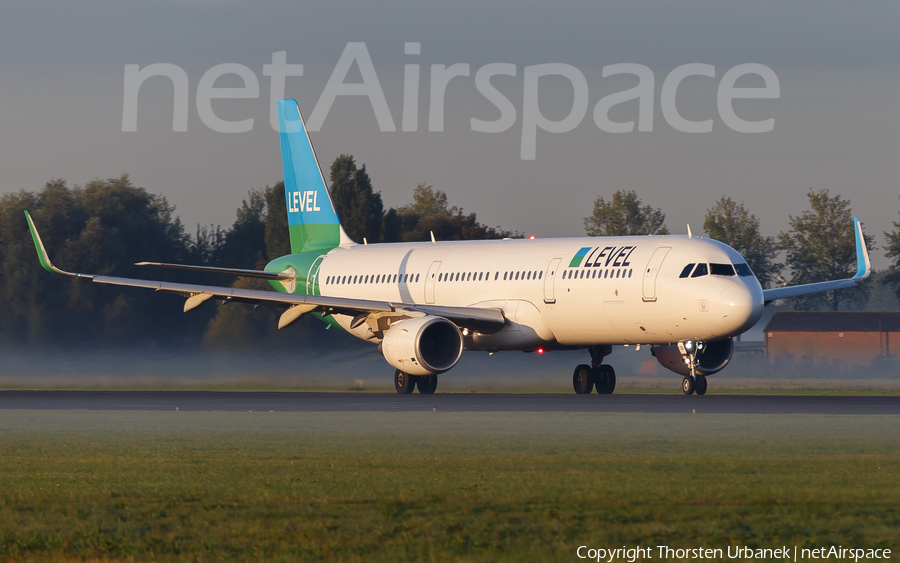 Level Airbus A321-211 (OE-LCN) | Photo 370943