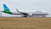 Level Airbus A321-211 (OE-LCN) at  Paris - Charles de Gaulle (Roissy), France