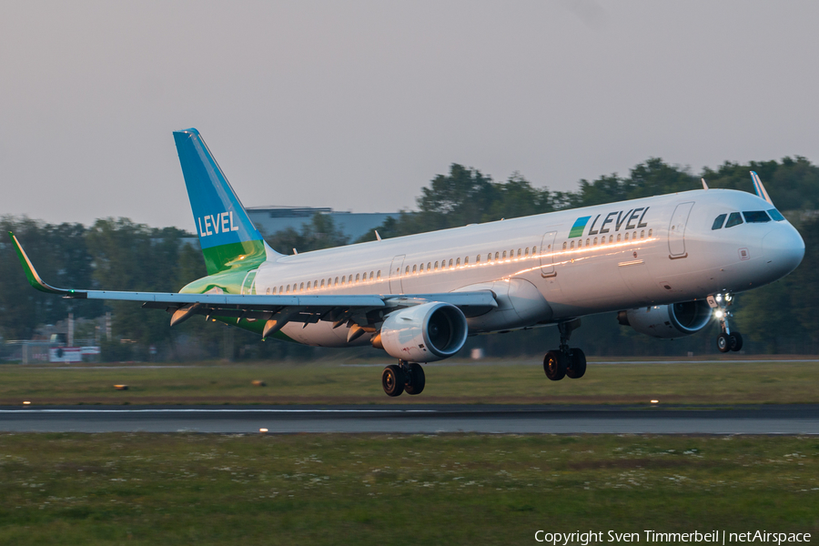 Level Airbus A321-211 (OE-LCN) | Photo 321336