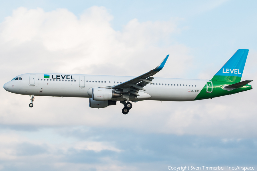 Level Austria Airbus A321-211 (OE-LCP) | Photo 360423