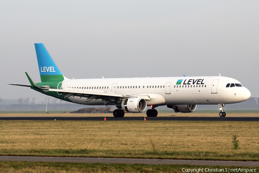 Level Airbus A321-211 (OE-LCR) | Photo 365889