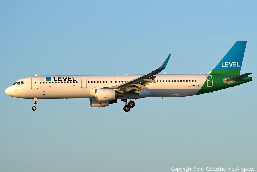 Level Airbus A321-211 (OE-LCR) | Photo 318855