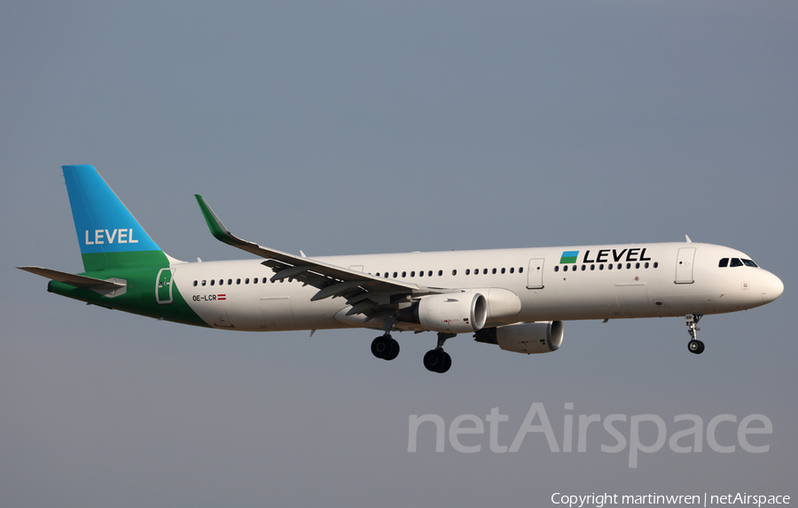 Level Airbus A321-211 (OE-LCR) | Photo 314411