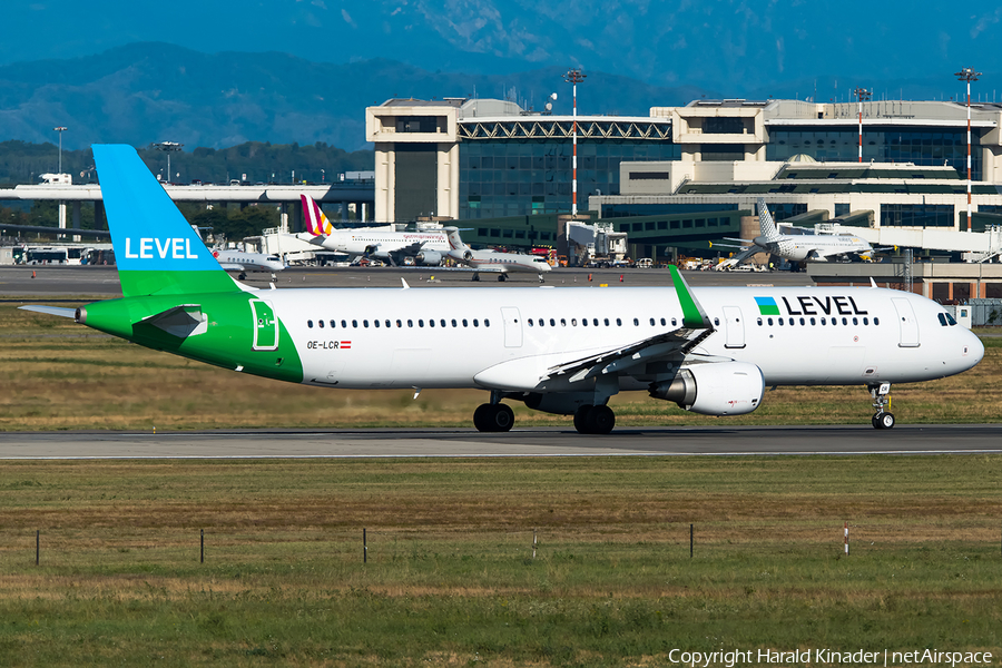 Level Airbus A321-211 (OE-LCR) | Photo 301496