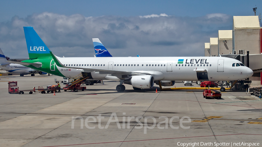 Level Airbus A321-211 (OE-LCR) | Photo 375746