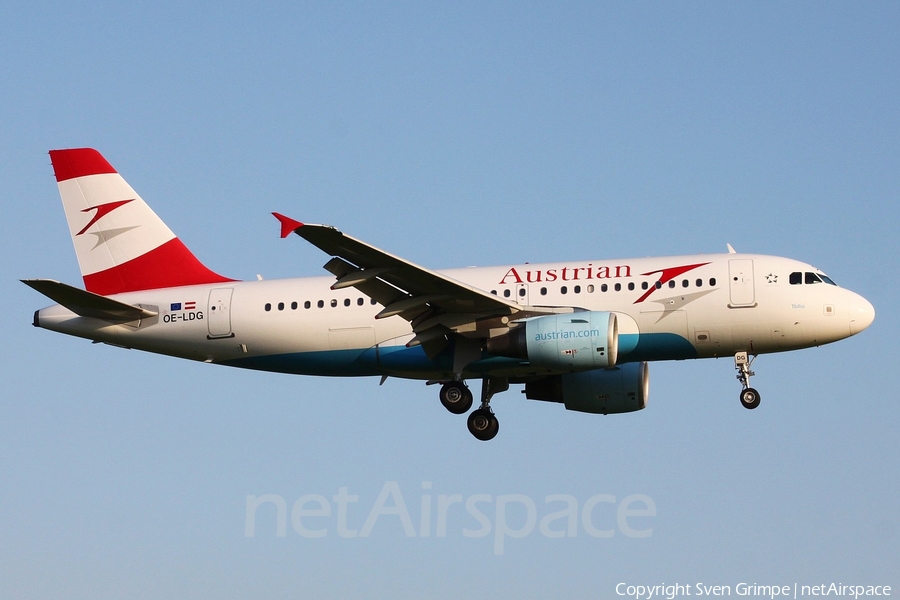 Austrian Airlines Airbus A319-112 (OE-LDG) | Photo 35243