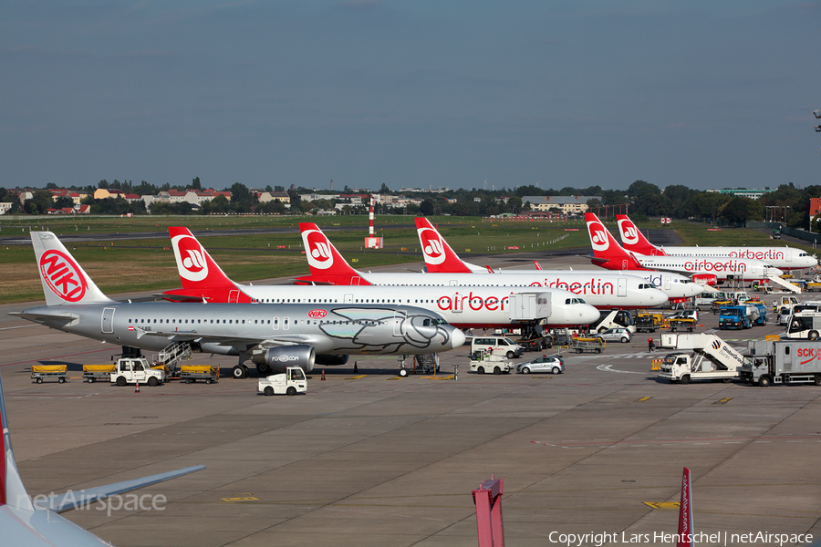 Niki Airbus A320-214 (OE-LEE) | Photo 388107