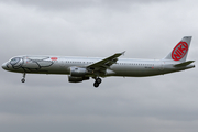 Niki Airbus A321-211 (OE-LES) at  Barcelona - El Prat, Spain