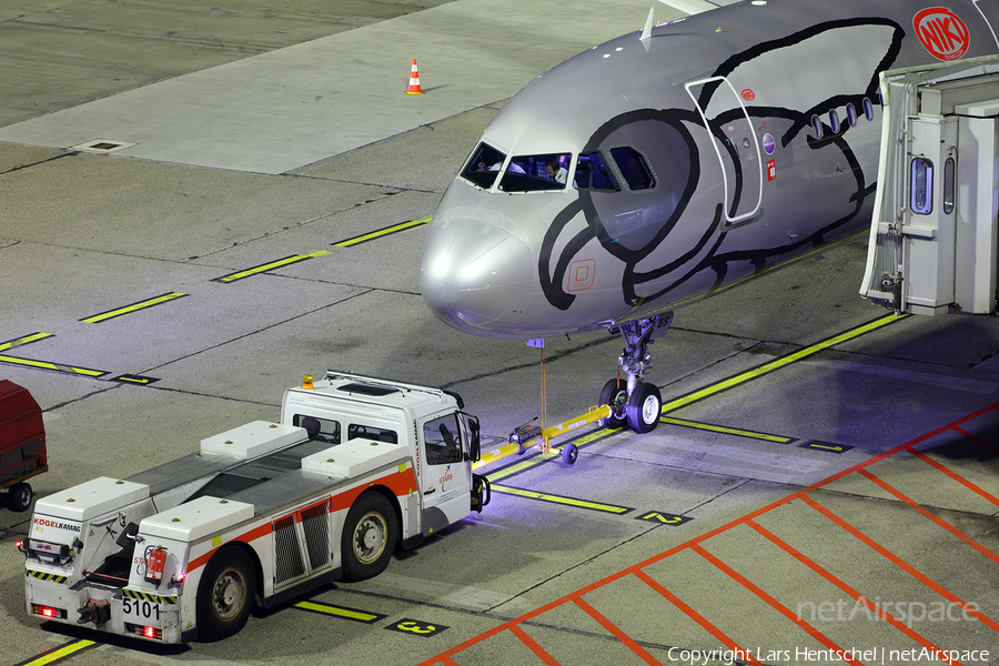 Niki Airbus A321-211 (OE-LES) | Photo 57570