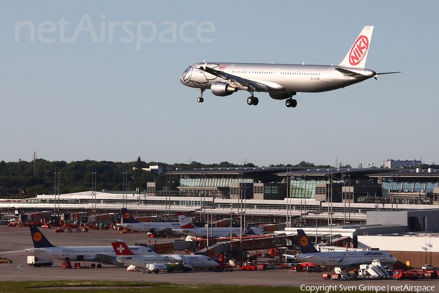 Niki Airbus A321-211 (OE-LET) | Photo 35869