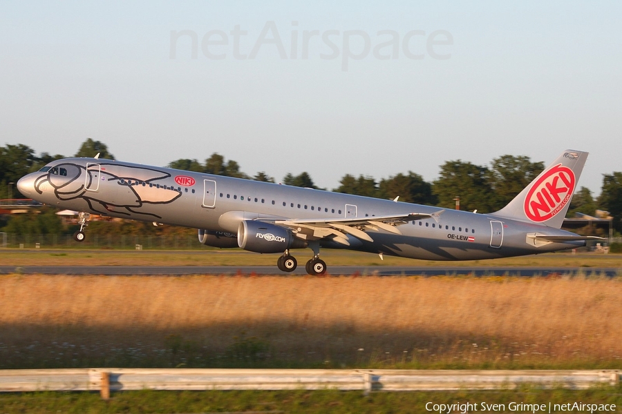 Niki Airbus A321-211 (OE-LEW) | Photo 29766