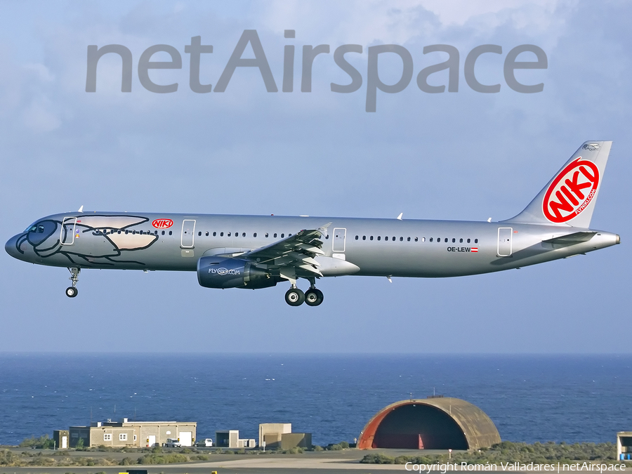 Niki Airbus A321-211 (OE-LEW) | Photo 341378