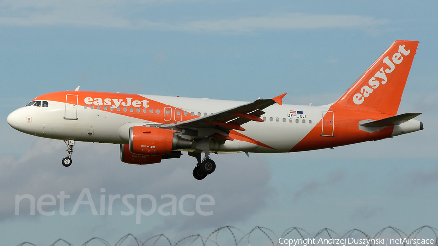 easyJet Europe Airbus A319-111 (OE-LKJ) | Photo 544717