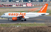 easyJet Europe Airbus A319-111 (OE-LKJ) at  Madrid - Barajas, Spain