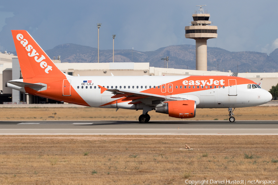 easyJet Europe Airbus A319-111 (OE-LKJ) | Photo 535845