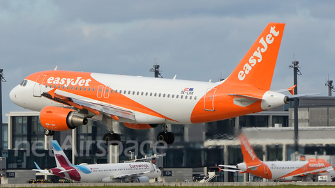 easyJet Europe Airbus A319-111 (OE-LKK) at  Berlin Brandenburg, Germany