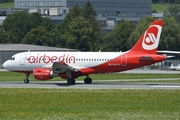 Air Berlin (Niki) Airbus A319-112 (OE-LNC) at  Innsbruck - Kranebitten, Austria