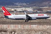 Lauda Air Boeing 737-8Z9 (OE-LNS) at  Tenerife Sur - Reina Sofia, Spain