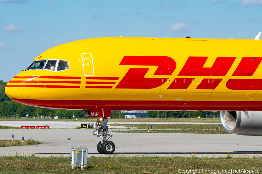 DHL Air Austria Boeing 757-223(PCF) (OE-LNW) | Photo 524410