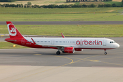 Air Berlin (Niki) Airbus A321-211 (OE-LNZ) at  Vienna - Schwechat, Austria