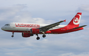 LaudaMotion Airbus A320-214 (OE-LOC) at  Barcelona - El Prat, Spain