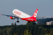 LaudaMotion Airbus A320-214 (OE-LOC) at  Hamburg - Fuhlsbuettel (Helmut Schmidt), Germany