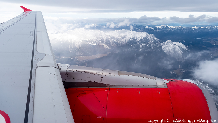 LaudaMotion Airbus A320-214 (OE-LOE) | Photo 283744