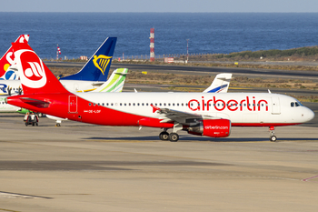 Niki Airbus A320-232 (OE-LOF) at  Gran Canaria, Spain