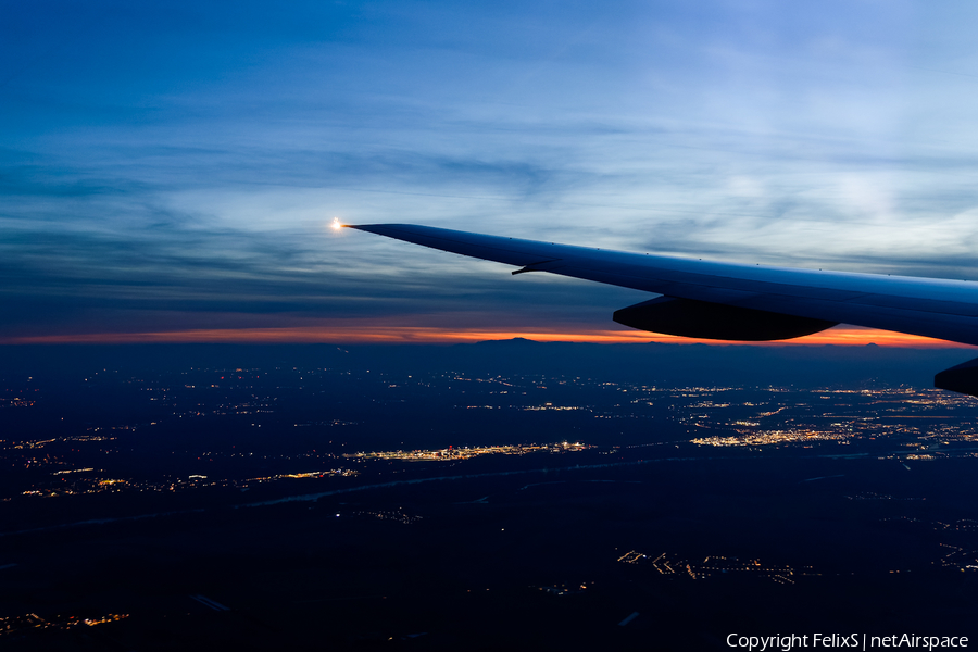 Austrian Airlines Boeing 777-2Z9(ER) (OE-LPA) | Photo 557919